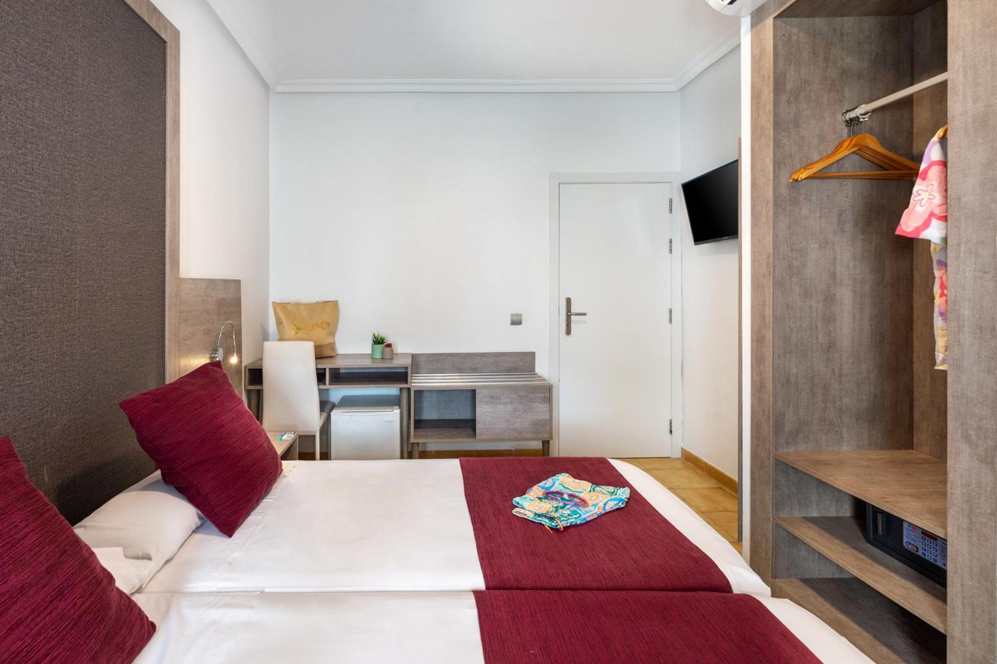 Hotel Vibra Marco Polo II - Adults Only Сан-Антонио-Абад Экстерьер фото