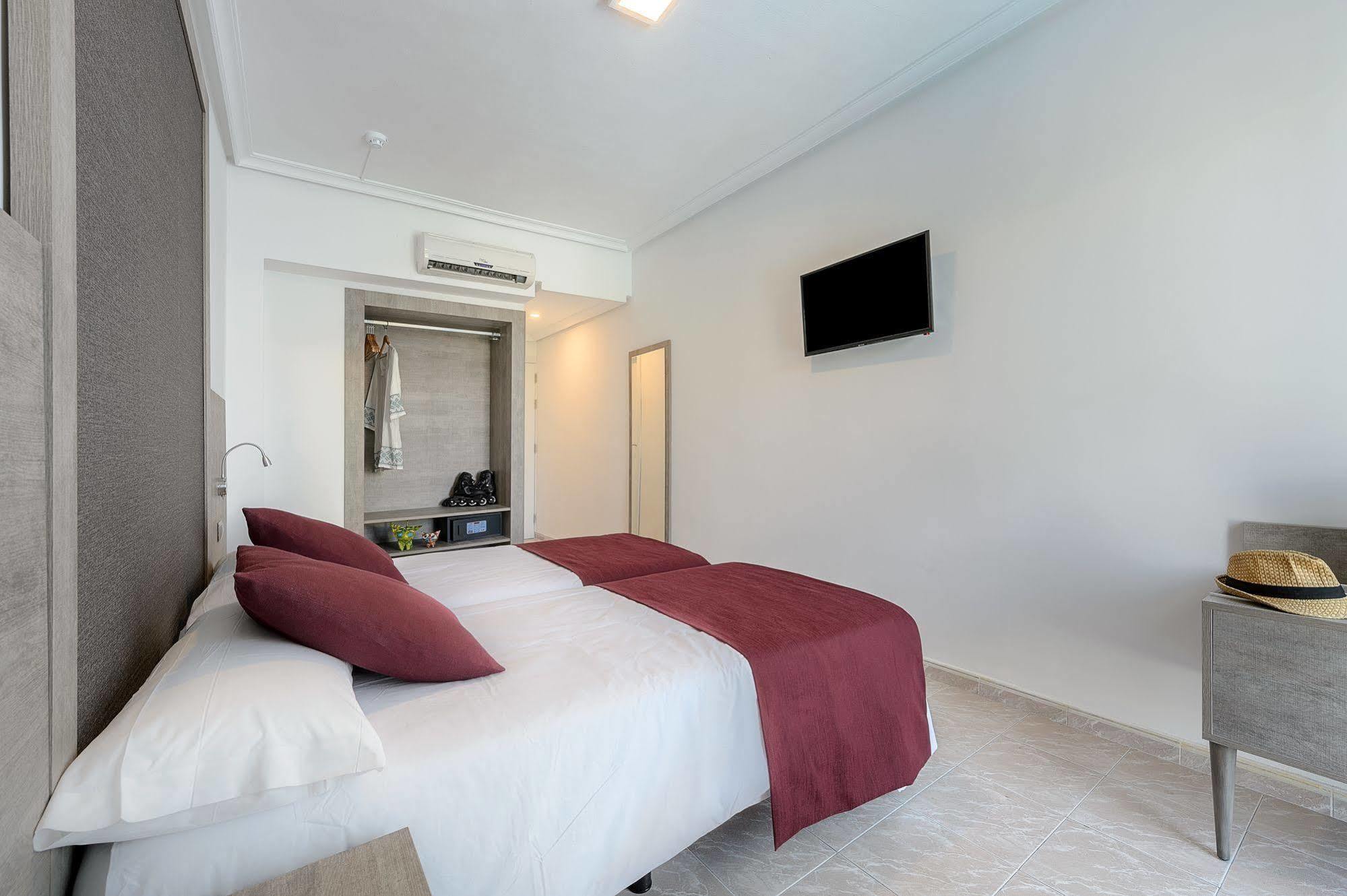 Hotel Vibra Marco Polo II - Adults Only Сан-Антонио-Абад Экстерьер фото