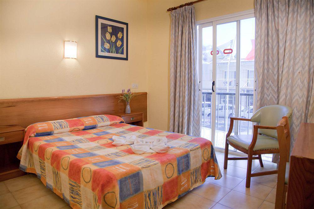Hotel Vibra Marco Polo II - Adults Only Сан-Антонио-Абад Экстерьер фото